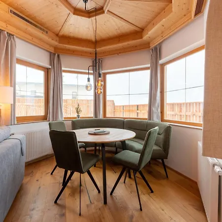 Apartment In Stubai Valley With Mountain View