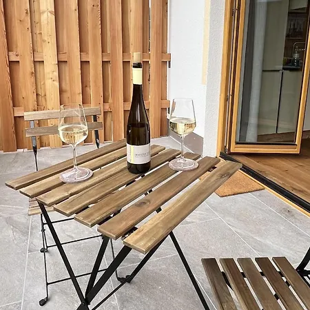 In Stubai Near Lift * 施图拜河谷新施蒂夫特